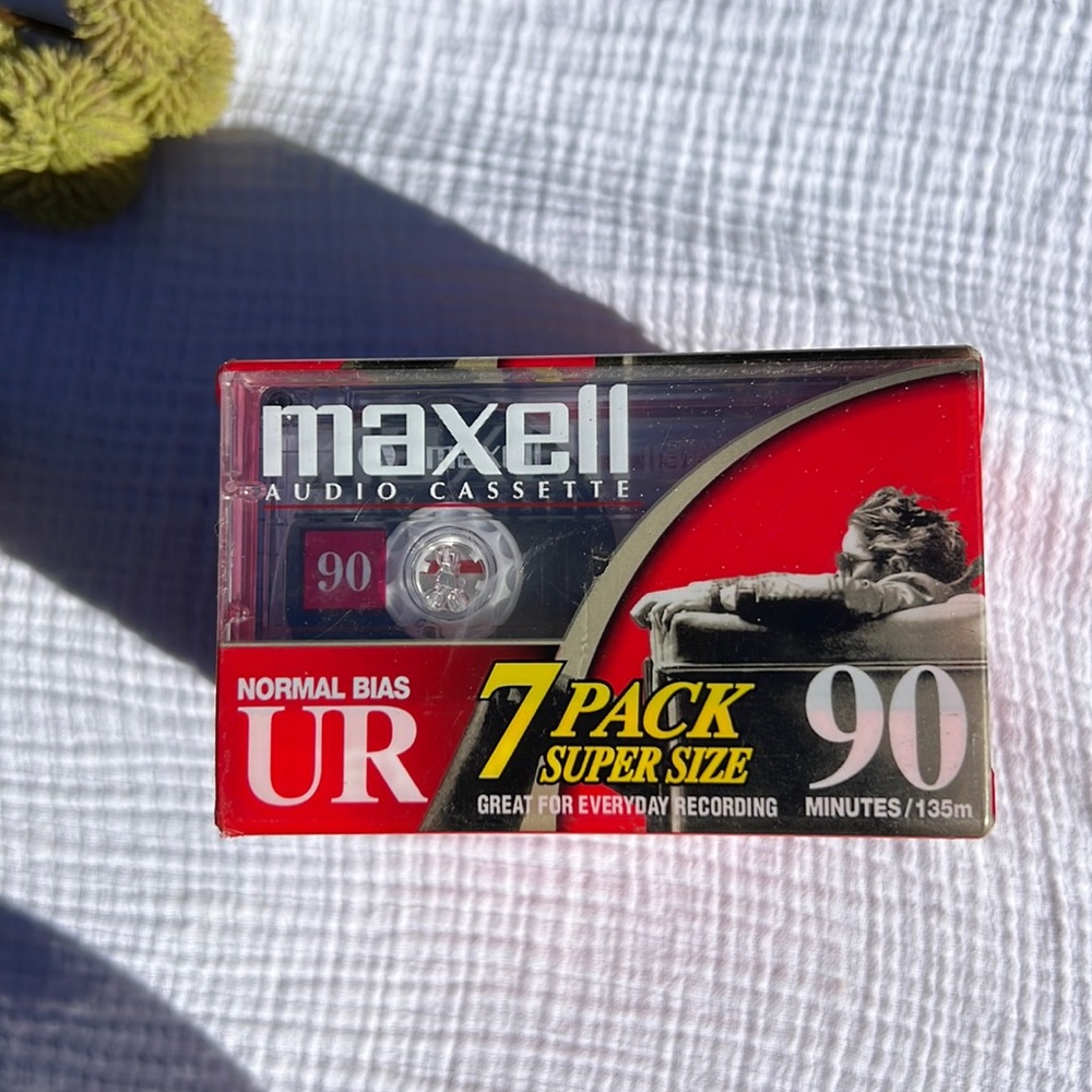Maxwell UR 90 Audio Cassette